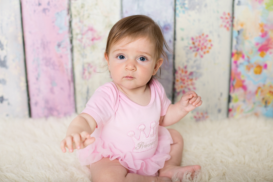 6 month baby photo session plymouth minneapolis baby photographer