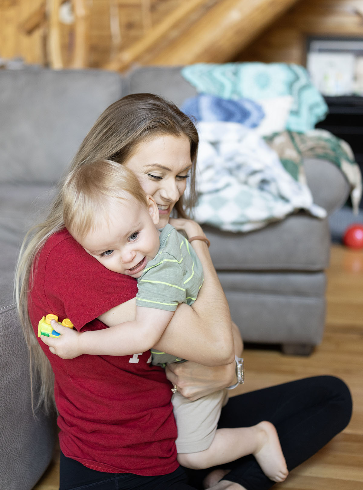 stay-at-home mom documentary photo session